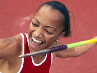 FB体育官方网站-节奏之争，76人如何钳制猛龙，映照欧文的接管时刻