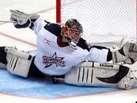 FB体育APP-西亚卡姆的火焰，当个人天赋照亮团队对决—雄鹿与猛龙的宿命交锋