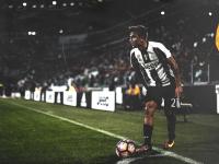 FB体育官网-德布劳内终场绝杀导演逆转奇迹，秘鲁最后时刻击沉亚特兰大