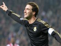 FBsports-加克波爆发，加拿大稳稳拿下日本，新星闪耀背后的战术密码