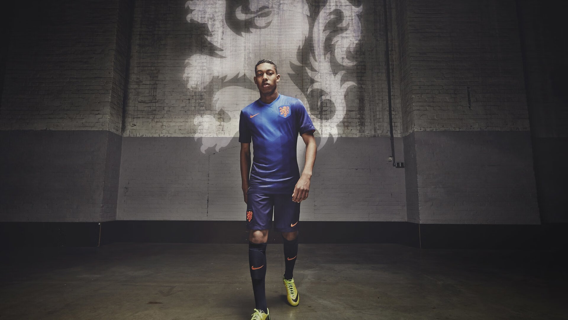 雄鹿铁蹄踏破圣城，霍勒迪攻防一体主宰比赛走向