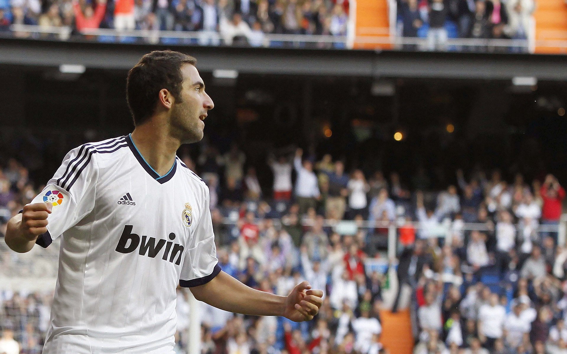 从质疑到统治，乔治·格文如何用实力书写传奇，灰熊精神如何粉碎鹈鹕的挑战