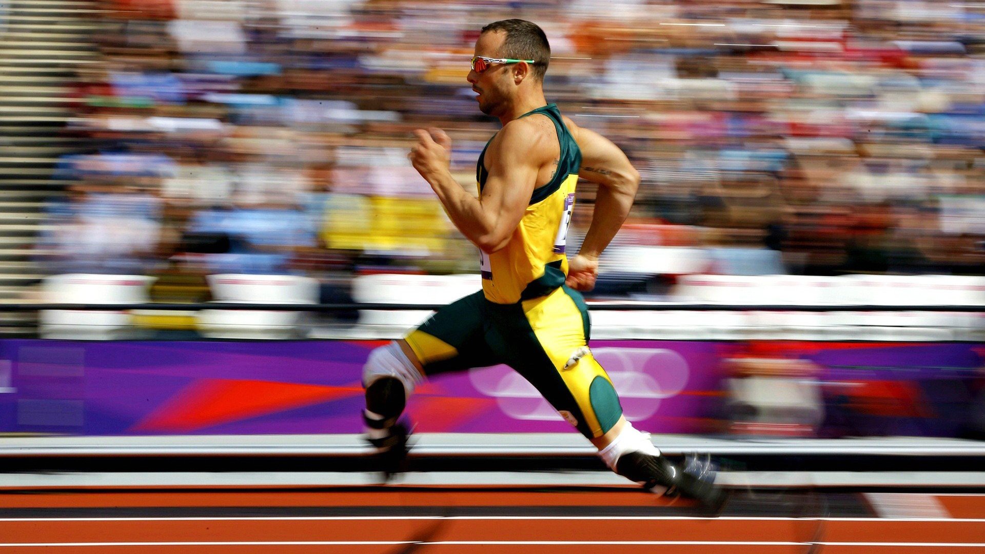 独行侠险胜深圳队,布伦森压力下完成爆发